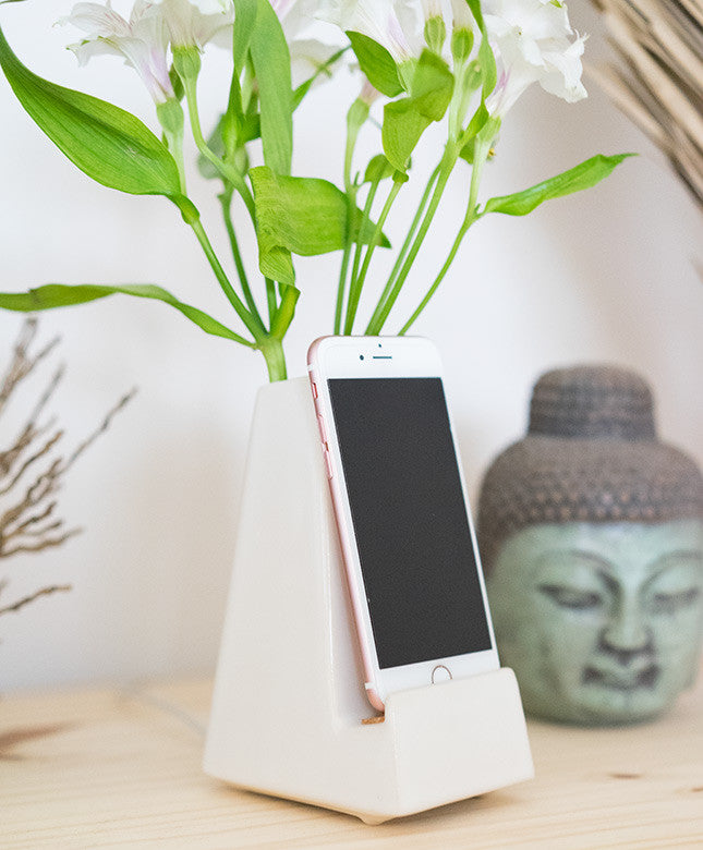 Ceramic Phone Charging Dock/Floral Vase - Dalla Vita - 2
