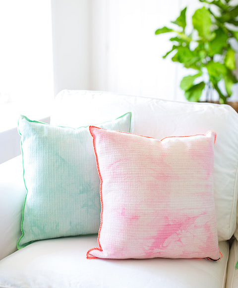 Watercolor Pillow - Dalla Vita
